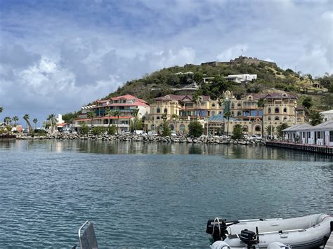 Fort Louis in Marigot met uitzicht op de haven