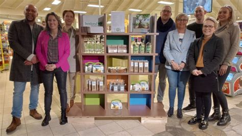Interieur van de Foodstore op Center Parcs met diverse producten