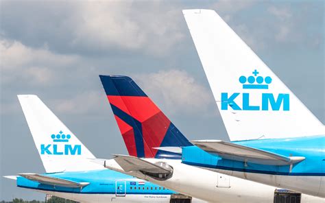 logo's van KLM, KLM Cityhopper en Delta