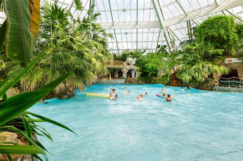 Uitzicht op het Aqua Mundo zwembad in Center Parcs Bispinger Heide