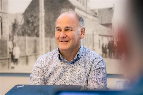 Johan Lambrechts in een poollandschap