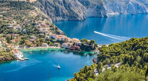 Overzichtskaart met populaire bestemmingen voor swim-up vakanties.