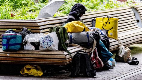 Dakloze arbeidsmigranten die hulp ontvangen
