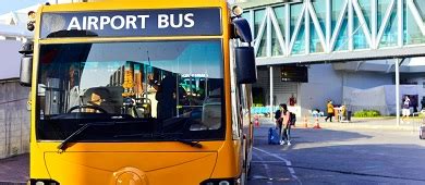 borden naar taxi's en openbaar vervoer op Alicante Airport