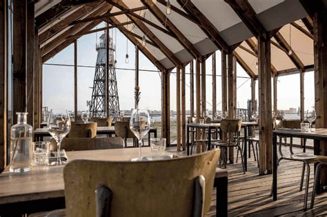 Foto van een prachtig opgemaakt gerecht op Vuurtoreneiland