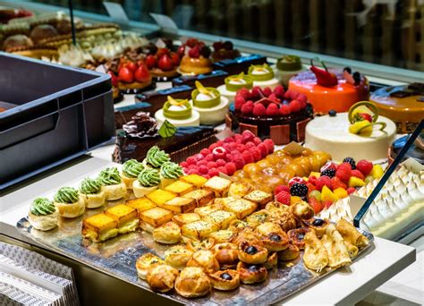 levendige sfeer in Les Halles de Lyon Paul Bocuse