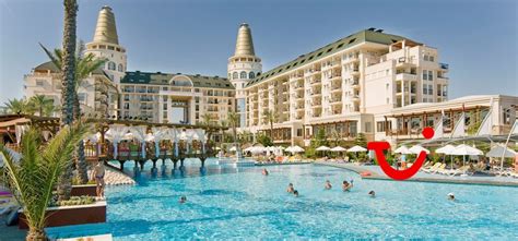 familiekamers met zeezicht in het Delphin Diva Premiere Hotel