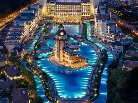 luxueus interieur van Titanic Mardan Palace met Ottomaanse invloeden