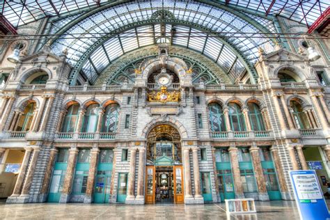Foto van het Antwerpse Centraal Station.