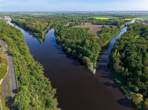 Uitzicht op de Gouden Driehoek met de samenvloeiing van rivieren