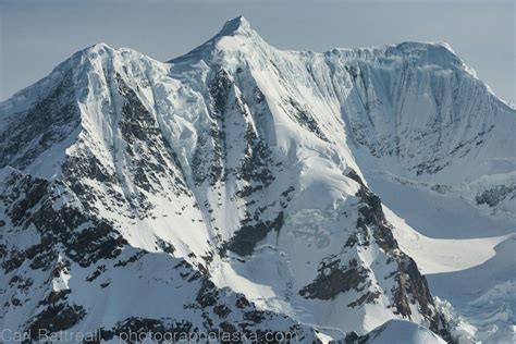 Panoramafoto van het berglandschap rond Tweng, geschikt voor wandel- en ski-activiteiten