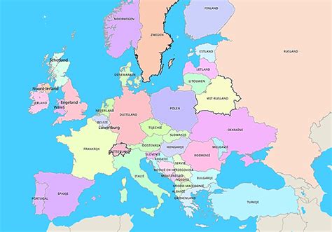 Kaart van Europa met de brandstofprijzen in verschillende landen