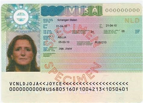 Visumsticker met de tekst 'Schengen Visa' en de vlag van de EU