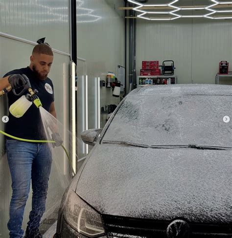 Detailfoto van een professionele autodetailing service