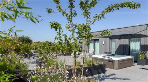 Luxe penthouse in het centrum van Berlijn met dakterras en uitzicht op de stad.