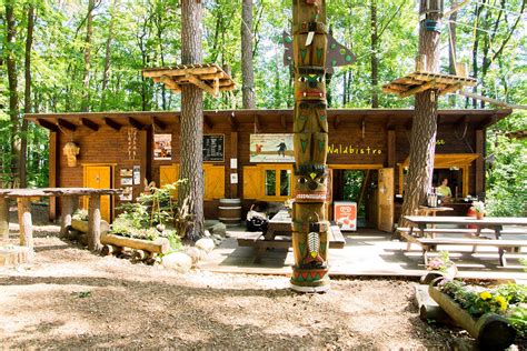 Illustratie van klimparcours in Kletterwald Bad Saarow