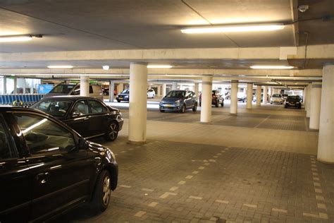 bushalte Meerrijk nabij Q-Park Meerhoven