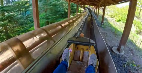 Een artistieke impressie van de nieuwe bobbaan Maximus' Blitz Bahn in Toverland.