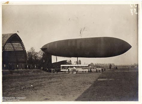 Foto van een luchtschip uit het begin van de 20e eeuw