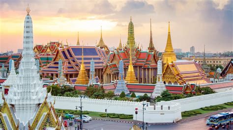 Het Grand Palace in Bangkok met zijn gouden daken