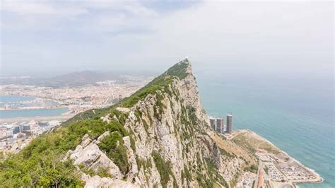 Panoramisch uitzicht vanaf de Rots van Gibraltar