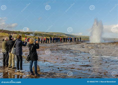 De Geysir in actie tijdens een uitbarsting