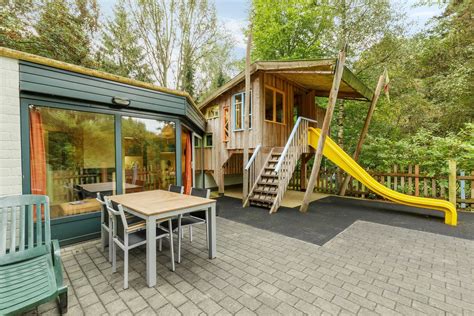 Artistieke impressie van een gerenoveerde bungalow op Center Parcs De Eemhof