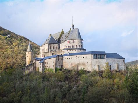 Indrukwekkende façade van Kasteel Vianden