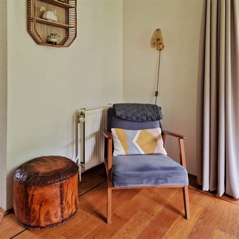 Interieur van een sfeervol ingericht vakantiehuis in Saint-Malo