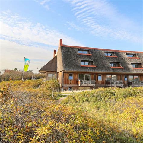 Overzicht van Landal West Terschelling met de omliggende natuur
