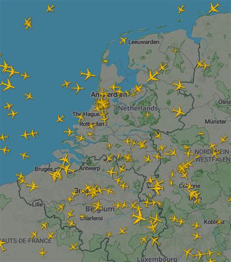 Infographic met de vertrek- en aankomsttijden van vlucht HV6302 van Transavia van Las Palmas naar Rotterdam.
