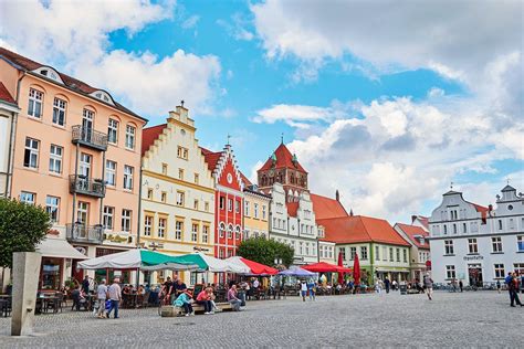 Kleurrijk marktplein van Gdańsk