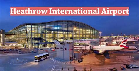 Parkeergarage op Londen Heathrow Airport met bewegwijzering naar autoverhuur