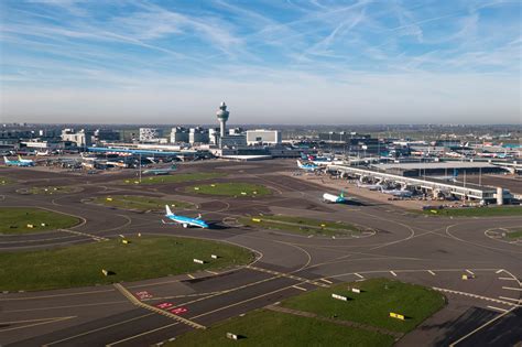 Infographic over de geplande infrastructuurverbeteringen op Schiphol