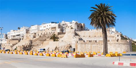 Collage van bezienswaardigheden in Marseille, Barcelona en Tanger