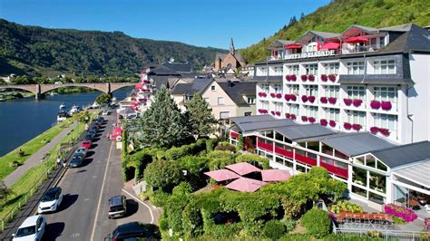 Overzicht van hotels en accommodaties in Cochem met vermelding van prijzen en beoordelingen.