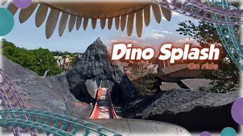 Gedetailleerde foto van een dinosaurus-animatronic langs de Dino Splash baan