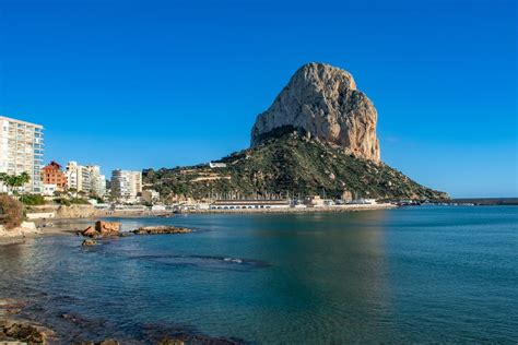 Uitzicht op de kust van Calpe met de Peñón de Ifach