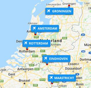 Kaart met de belangrijkste luchthavens in Finland en Nederland