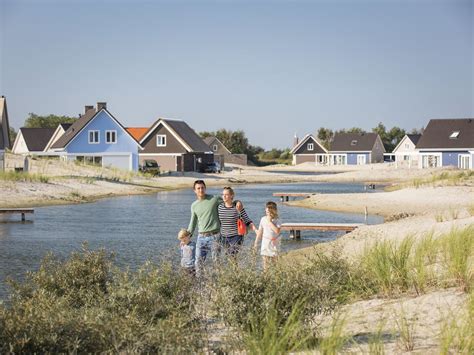 Kaart van Goeree-Overflakkee met de locatie van Landal Strand Resort Ouddorp Duin gemarkeerd.