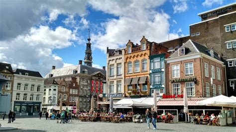Historische kermissetting in Den Bosch