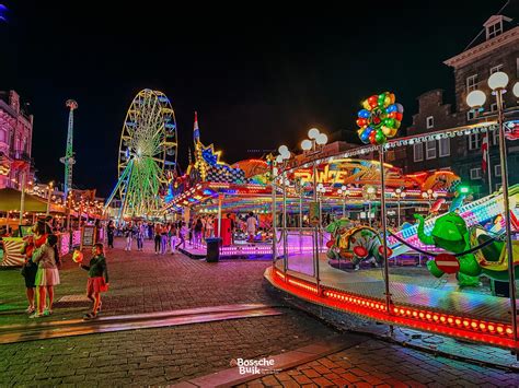Oude gravure van een kermis in Den Bosch
