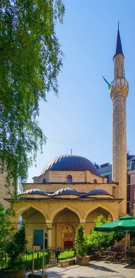 Foto van de Ferhadija-moskee in Sarajevo