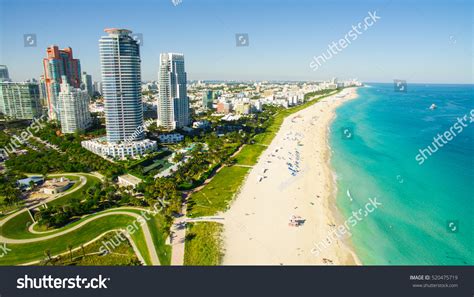 luchtfoto van Miami Beach met de beroemde Ocean Drive