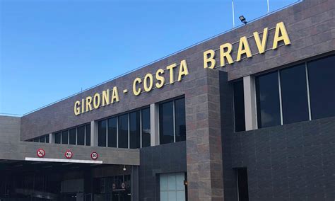 Schematische weergave van Girona Costa Brava Airport met terminalaanduiding