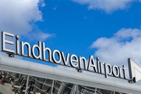 Overzicht van de terminal van Eindhoven Airport