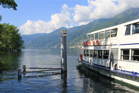 Solivo Farm met uitzicht op Lago Maggiore en een omheinde tuin