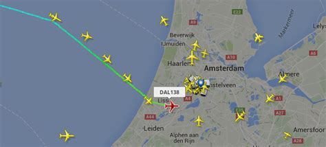 Kaart van de vluchtroute van Amsterdam Schiphol naar Birmingham