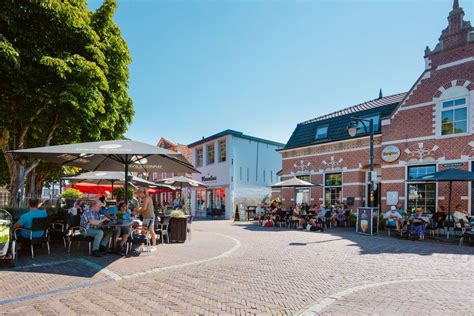 uitgestrekte zandstranden van Ouddorp