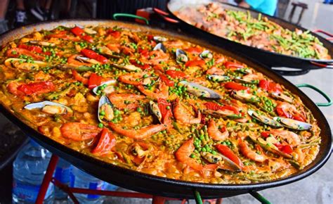 Foto van een heerlijke paella schotel.